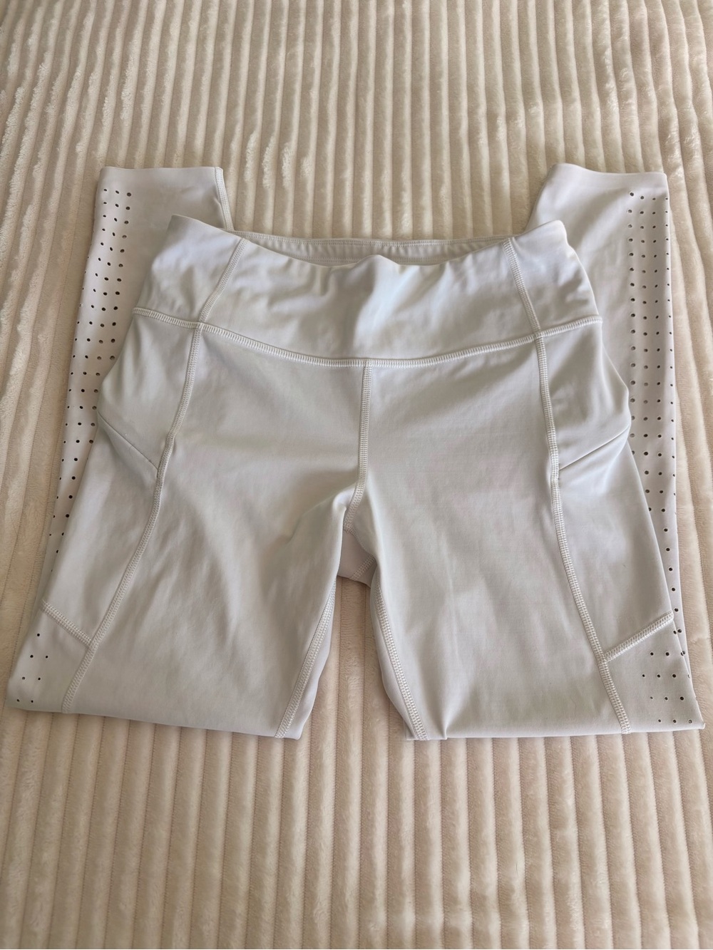 Athleta White Leggings with Laser Cut Details Size S